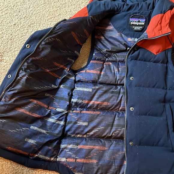 Women’s Bivy Hooded Vest - Picture 4 of 7